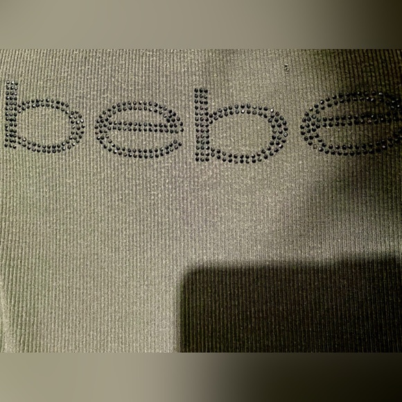 Bebe Vintage(?) beautifully cut top - Picture 2 of 8